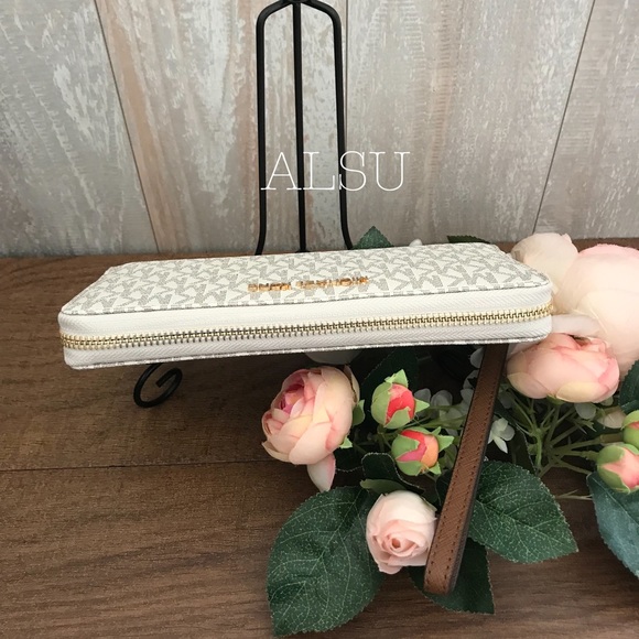 Michael Kors Wallet Wristlet LG Continental Vanill - Picture 4 of 6